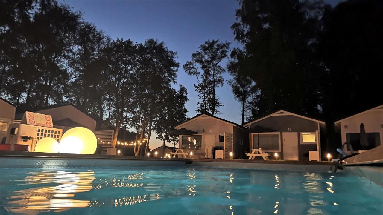 Lumi Resort Domki letniskowe Rewal Eksteriør bilde